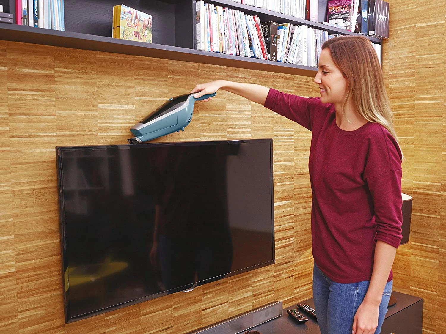 BLACK & DECKER SVA420B 2-in-1 Cordless Stick Vacuum Cleaner - Image 11